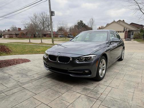 2017 BMW 330 i xDrive