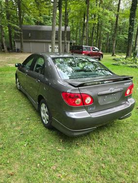 Gray 2007 Toyota Corolla S