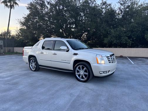 White 2007 Cadillac Escalade EXT Base