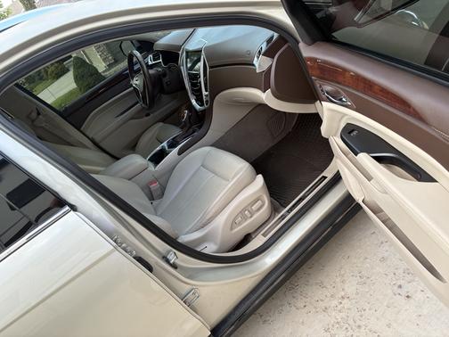 2014 Cadillac SRX Performance Collection
