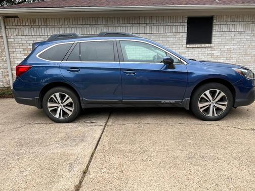 Blue 2019 Subaru Outback 2.5i Limited