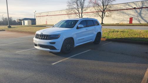 Photo 5 of 28 of 2015 Jeep Grand Cherokee High Altitude