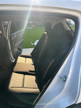 White 2019 Kia Sportage LX
