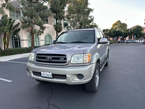 2002 Toyota Sequoia SR5