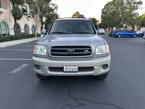 2002 Toyota Sequoia SR5