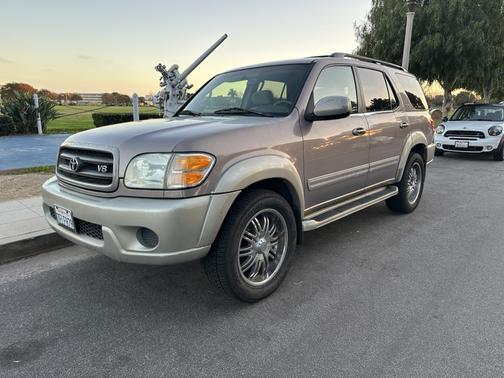 2002 Toyota Sequoia SR5