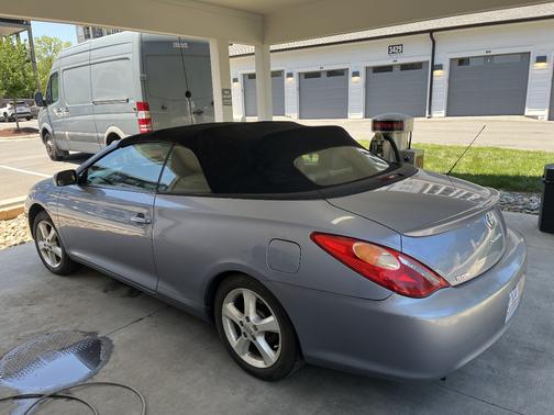 Blue 2006 Toyota Camry Solara SLE V6