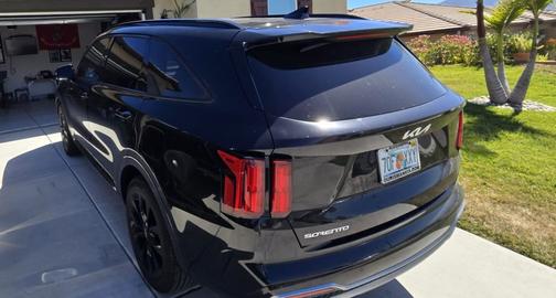 Black 2023 Kia Sorento SX