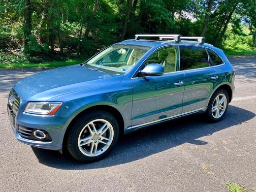 Blue 2015 Audi Q5 2.0T Premium Plus