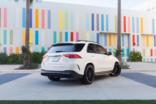 White 2022 Mercedes-Benz AMG GLE 63 S-model