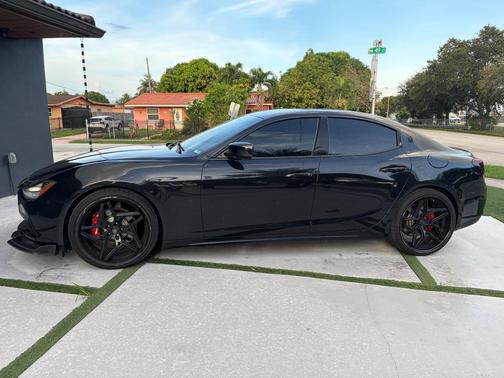 Black 2016 Maserati Ghibli S Q4
