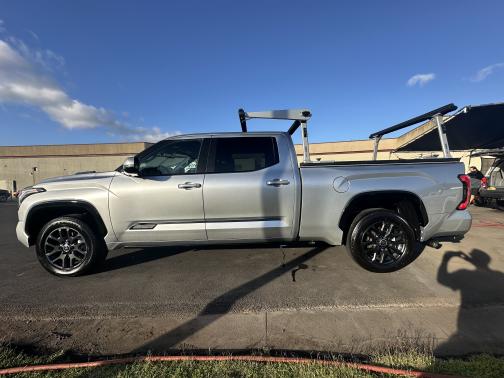 2024 Toyota Tundra Hybrid Platinum