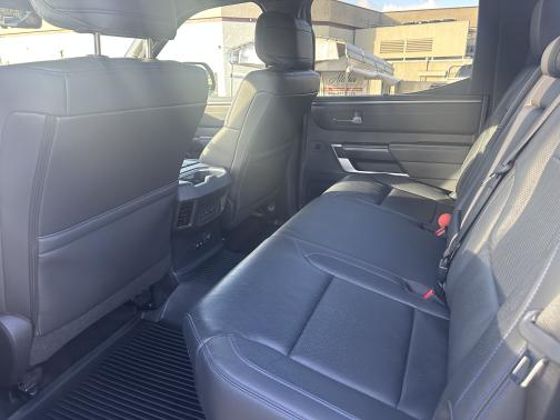 2024 Toyota Tundra Hybrid Platinum