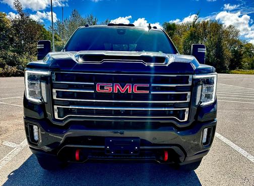 Black 2021 GMC Sierra 2500 AT4