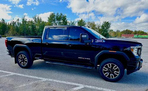 Black 2021 GMC Sierra 2500 AT4