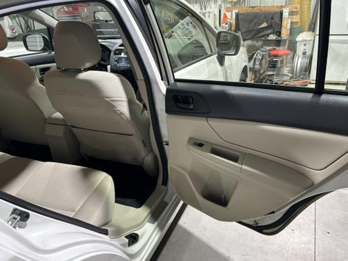 2013 Subaru Impreza 2.0i