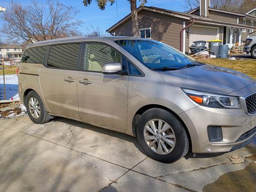 2016 Kia Sedona LX