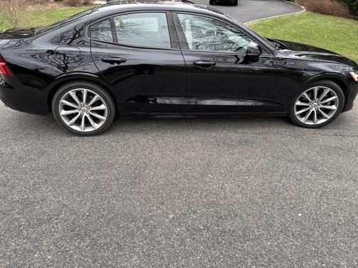 2019 Volvo S60 T5 Momentum