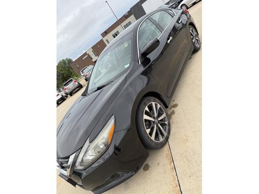 2016 Nissan Altima 2.5 SR