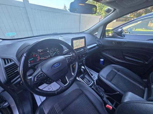Silver 2019 Ford EcoSport SES