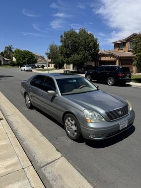 2001 Lexus LS 430 Base