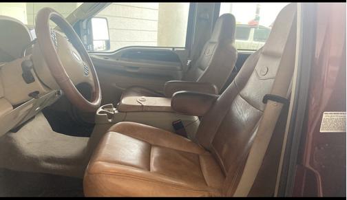 Brown 2006 Ford F-350 Lariat Crew Cab Super Duty