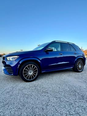 Blue 2020 Mercedes-Benz GLE 350 4MATIC