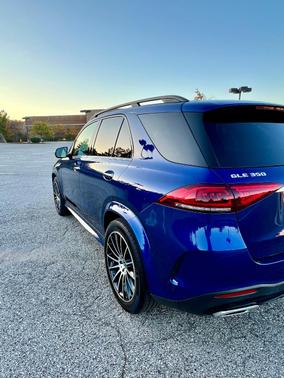 Blue 2020 Mercedes-Benz GLE 350 4MATIC
