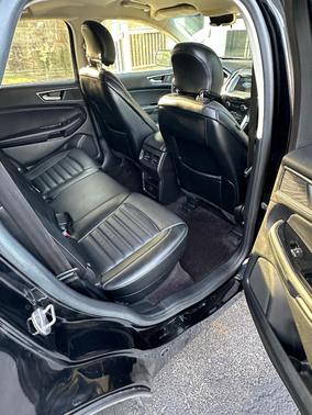Black 2016 Ford Edge SEL