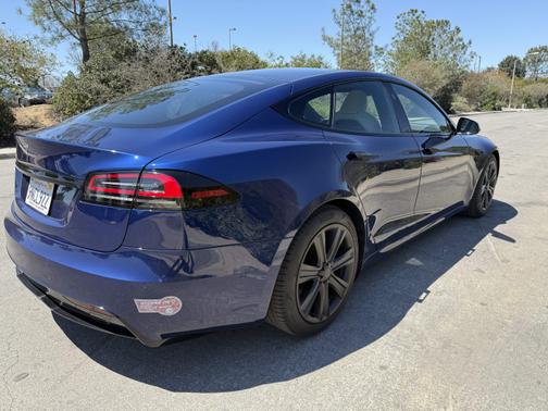 2022 Tesla Model S Long Range