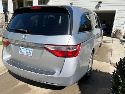 Gray 2011 Honda Odyssey EX