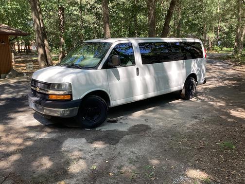 2016 Chevrolet Express 3500 LT