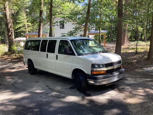 2016 Chevrolet Express 3500 LT