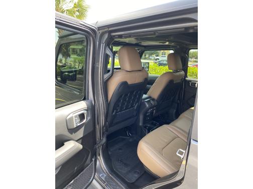 Photo 5 of 17 of 2021 Jeep Gladiator Rubicon