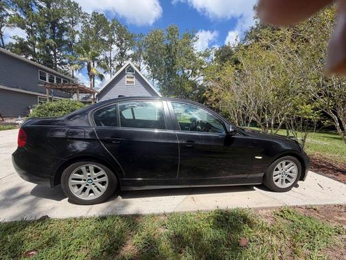 Black 2006 BMW 325 i