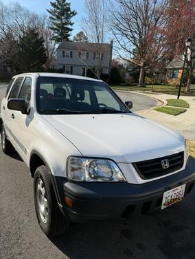White 2001 Honda CR-V LX