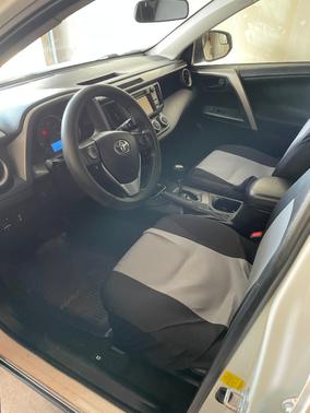 White 2016 Toyota RAV4 LE