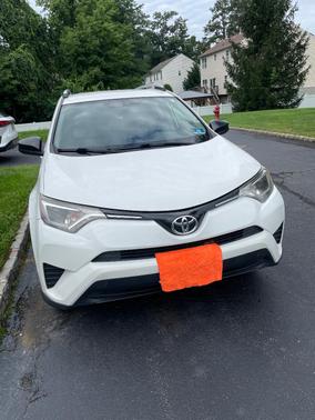 White 2016 Toyota RAV4 LE