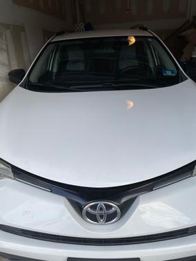 White 2016 Toyota RAV4 LE