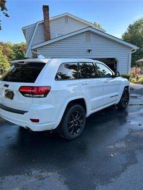 2019 Jeep Grand Cherokee Altitude
