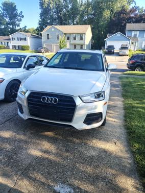 White 2017 Audi Q3 2.0T Premium
