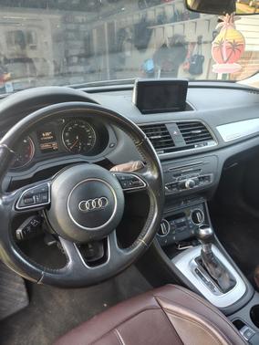 White 2017 Audi Q3 2.0T Premium