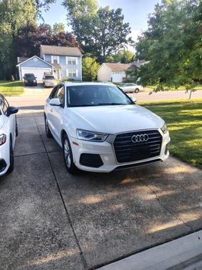 White 2017 Audi Q3 2.0T Premium