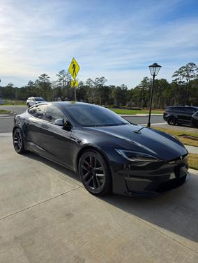 2025 Tesla Model S Plaid