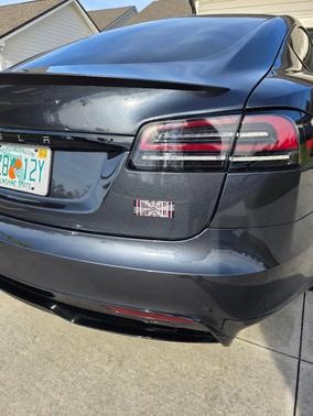 2025 Tesla Model S Plaid