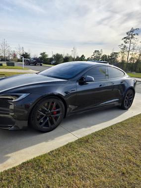 2025 Tesla Model S Plaid