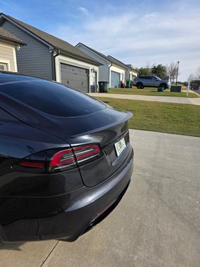2025 Tesla Model S Plaid