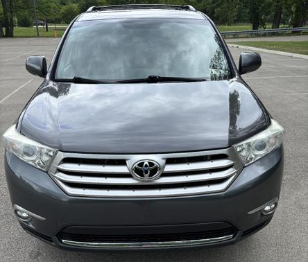 Gray 2013 Toyota Highlander Limited