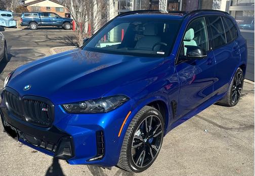 2024 BMW X5 M60i