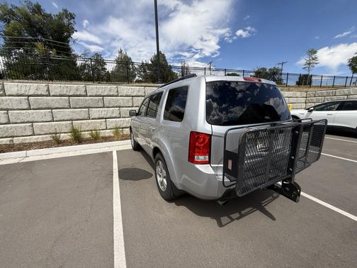 Silver 2011 Honda Pilot EX-L